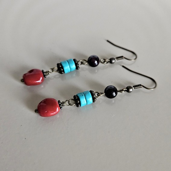 Серьги – гранат, бирюза, яшма красная.