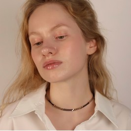 Колье – две нити, черный биссер Япония, кварц дымчатый, микс цирконов синтетических, кубики гематита позолота.